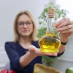 Zastosowanie parafinowego oleju do oprysku roślin – porady dotyczące właściwego czasu i gatunków